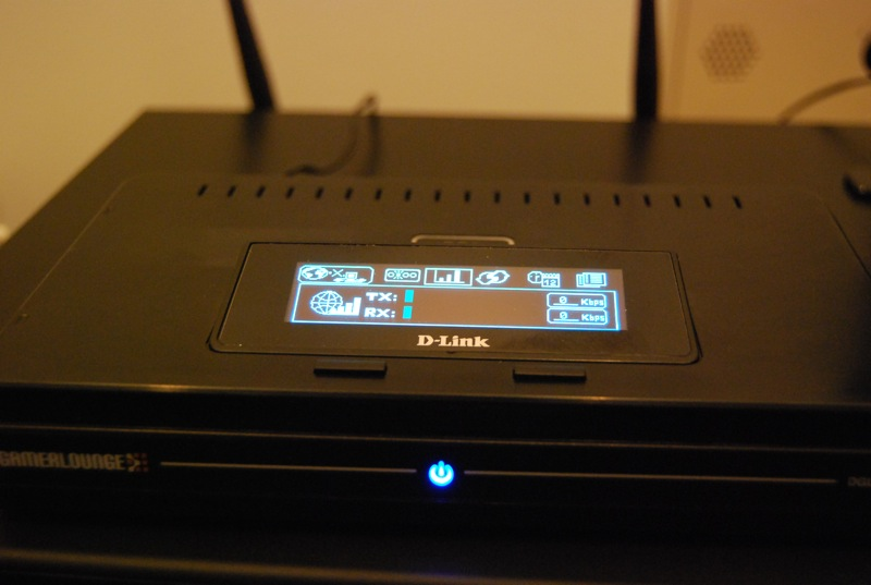 Illustration for article titled Hands on with D-Link's DGL 4500 OLED Screen Gaming Router